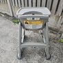 Rubbermaid commercial high chair Image 3