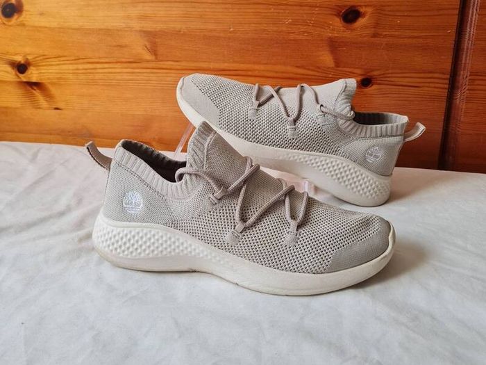 Timberland flyroam go Oxford knit Size 7 eu 40 beige in excellent condition