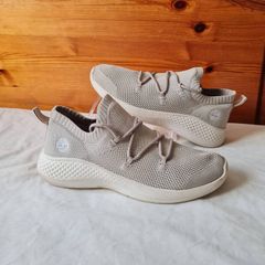 Timberland flyroam go Oxford knit Size 7 eu 40 beige in excellent condition