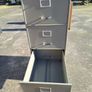 Four drawer metal filing cabinet with key Image 3