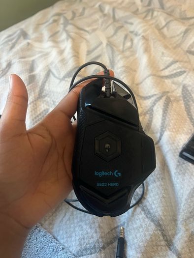 gaming mouse logitech G502 HERO