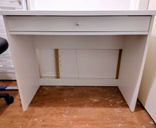 Gina office table