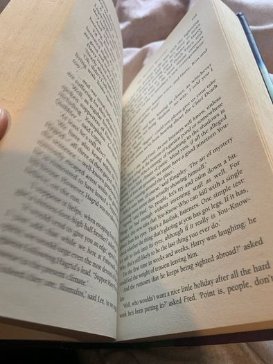 Hardback First edition : Harry Potter and the deathly hallows