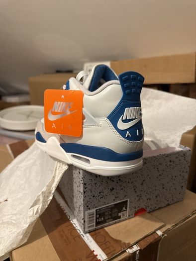 Jordan  4 retro military blue new