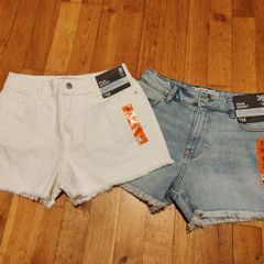Ladies shorts, BNWT