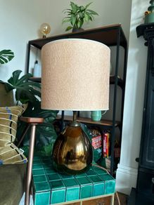 Stylish Bronze/Amber Table Lamp with Shade