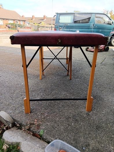 Foldable Massage Table