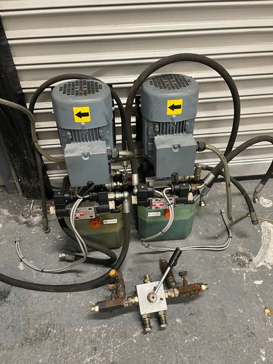 2x 3ph motors with hydraulic pump system