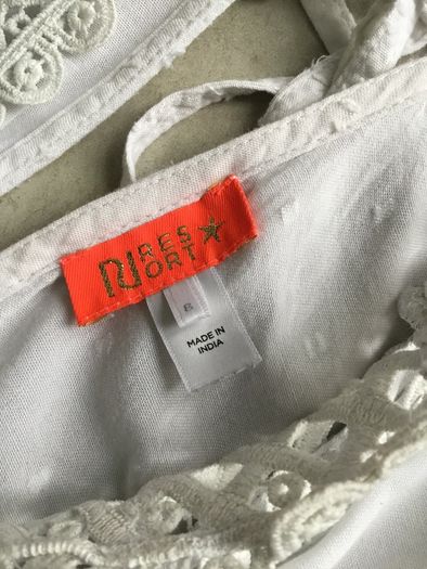 Ladies white play suit/ beach wear. Size 8/10 River Island