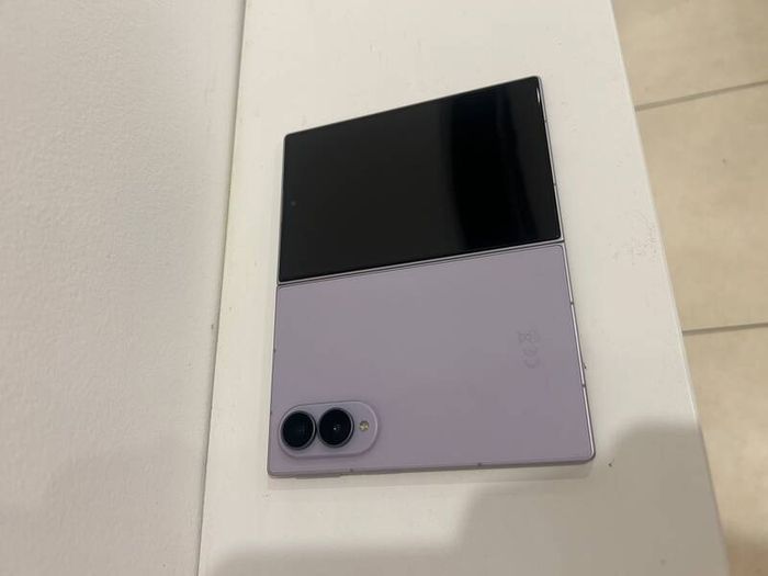 Samsung Galaxy Z Fold 8
