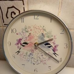 Silent clock