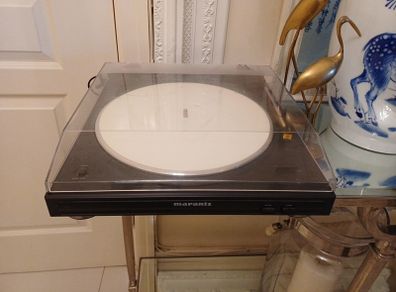 Marantz turntable