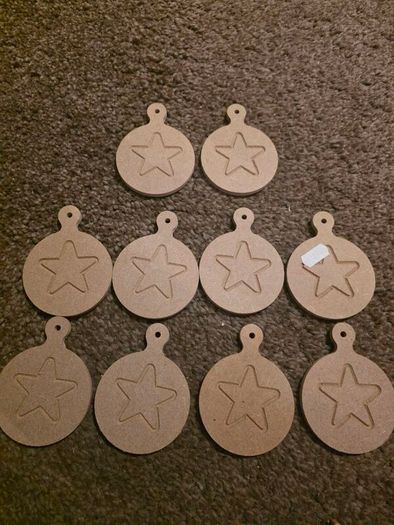wooden xmas bobble star