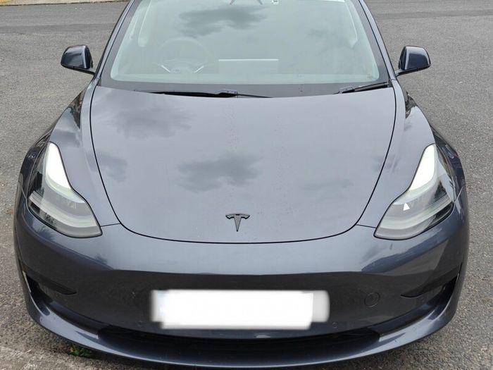 2022 Tesla Model 3 SR+
