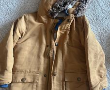 Coat aged 3-4