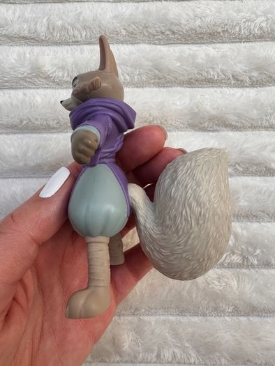 Kung Fu Panda 4 Zhen Fox Figure Burger King approx. 10 cm. Used Please see photos