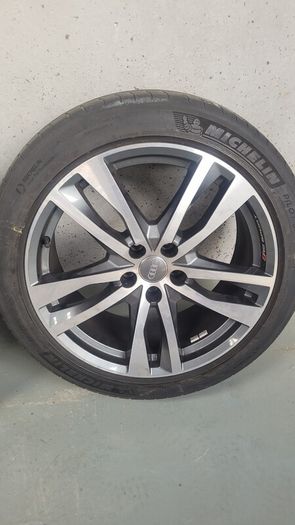 19" Audi alloys