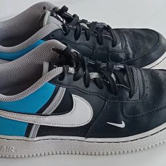 Boys Trainers 5.5