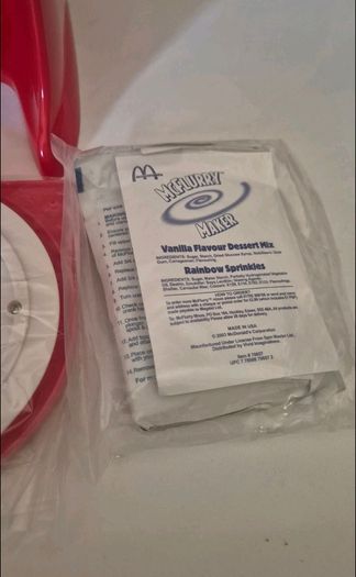 McDonald's MCFLURRY MAKER Vintage Toy 2003 in ORIGINAL BOX Unused And Complete