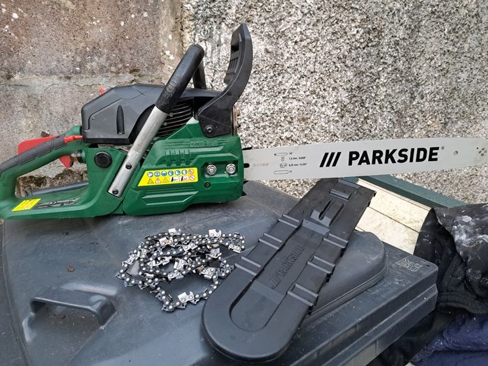 Chainsaw