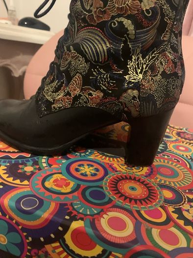 boots 36