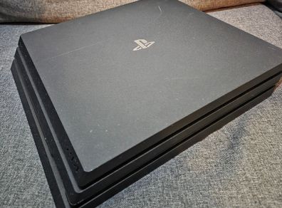 PS4 Pro 1TB with firmware 9.00 Jailbroken