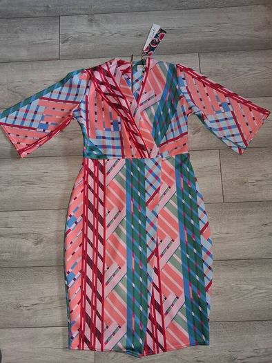 Brand New Closet London Bell Sleeve Wrap Dress - Size - U.K.14 - RRP - 80.00 - Open To Offers!!