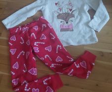 Girl's Christmas pj's