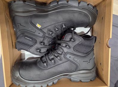 Safety boots size 10
