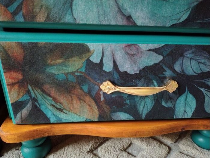 Bedside Lockers