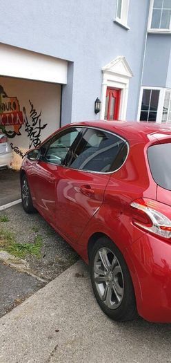 Peugeot 208 1.2 vti Allure