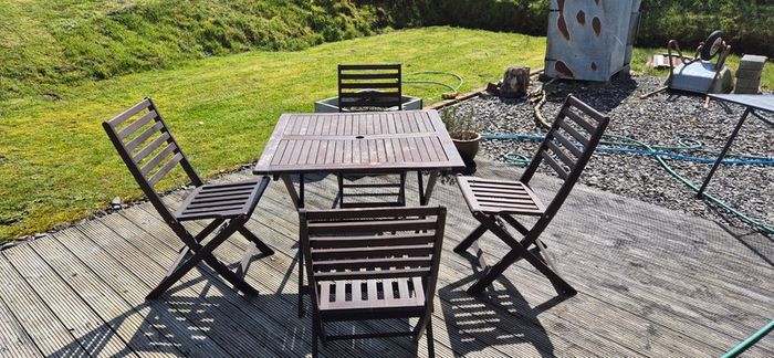 Outside Table and chairs
