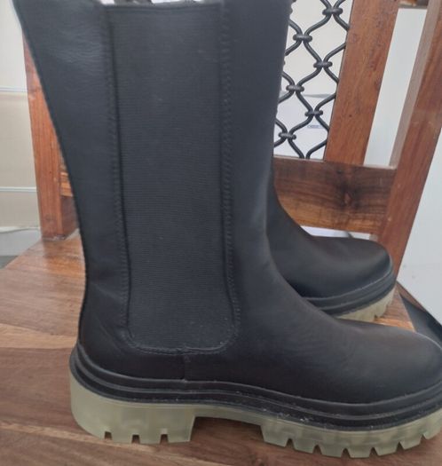 Chelsea type boots