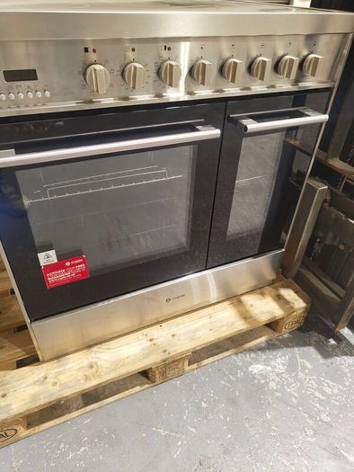 Brand New Caple electric induction range cooker