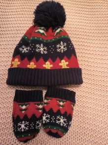 Christmas hat and gloves