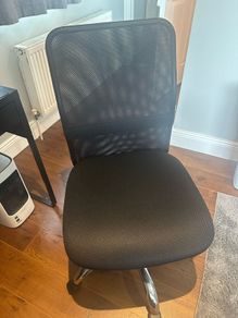 Desk chair