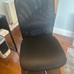 Desk chair