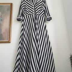 Yas Dress Size Large