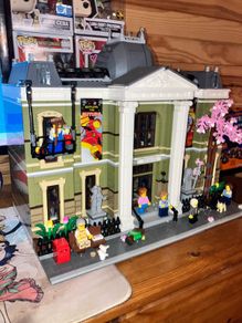 Lego Natural History Museum 10326
