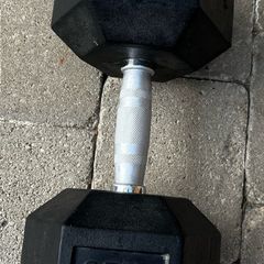 1x25kg rubber hex dumbbell. One available