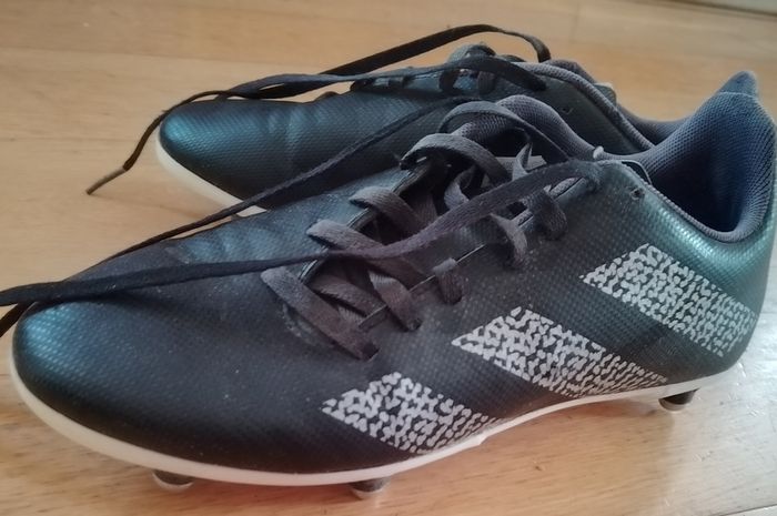 Rugby Football Boots Adidas Size 4 (UK)