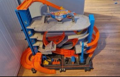 hot wheels garage