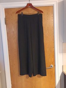 Dunnes  Stores  Black Trousers.   S.14. New - No Tag.