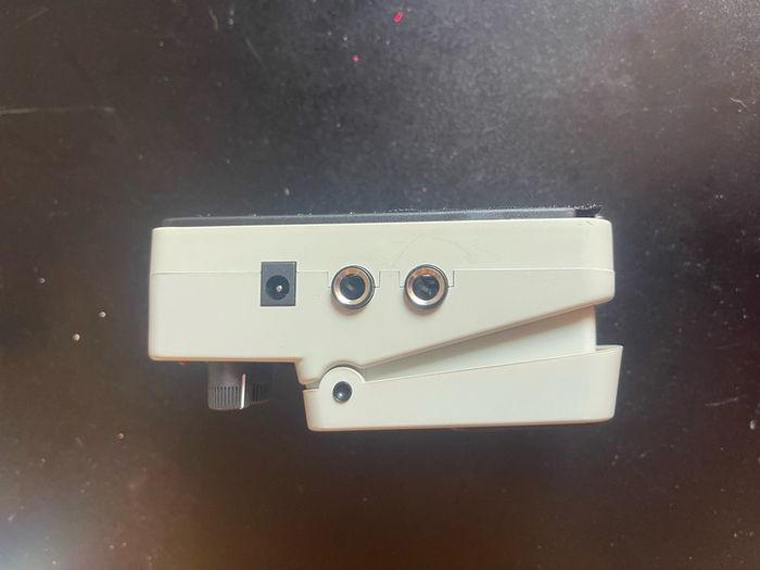 Behringer noise gate pedal