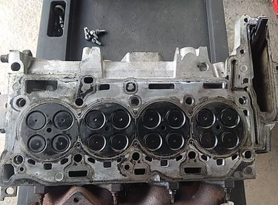 Bmw n47b20A engine head