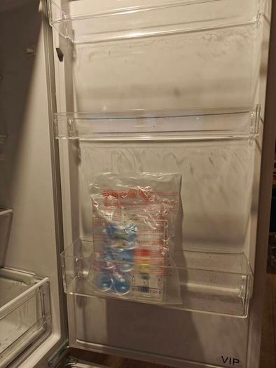 Servis Integrated Fridge Freezer
