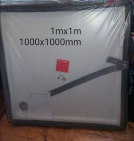 New Shower Tray 1mx1m and Door