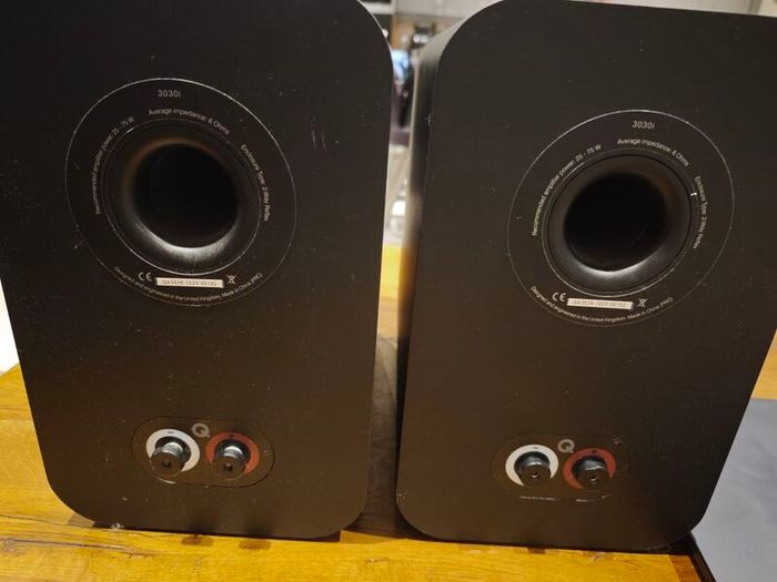 Q Acoustics 3030i