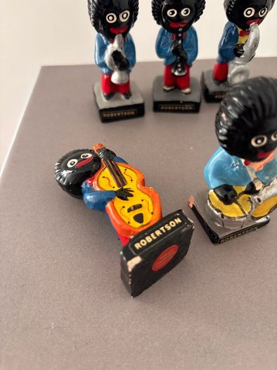 6 Robertson Jam Figures