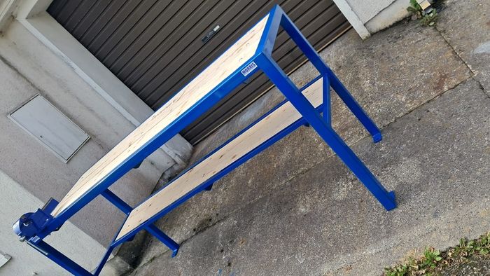 Work benches